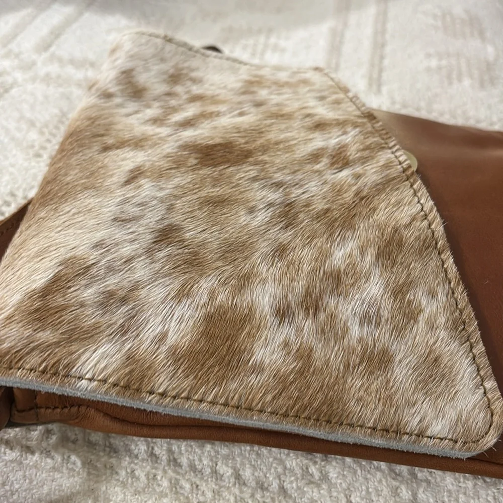 Kilele Hide Envelope Brown and Tan Leather‎ Messenger Crossbody Bag NWT